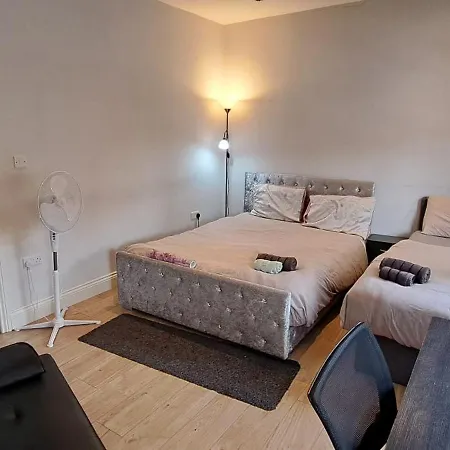 Comfy Fenia Stay London Zimmer foto